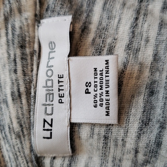 Liz Claiborne Lightweight Button Up Blouse Size Small Petite - Picture 8 of 12